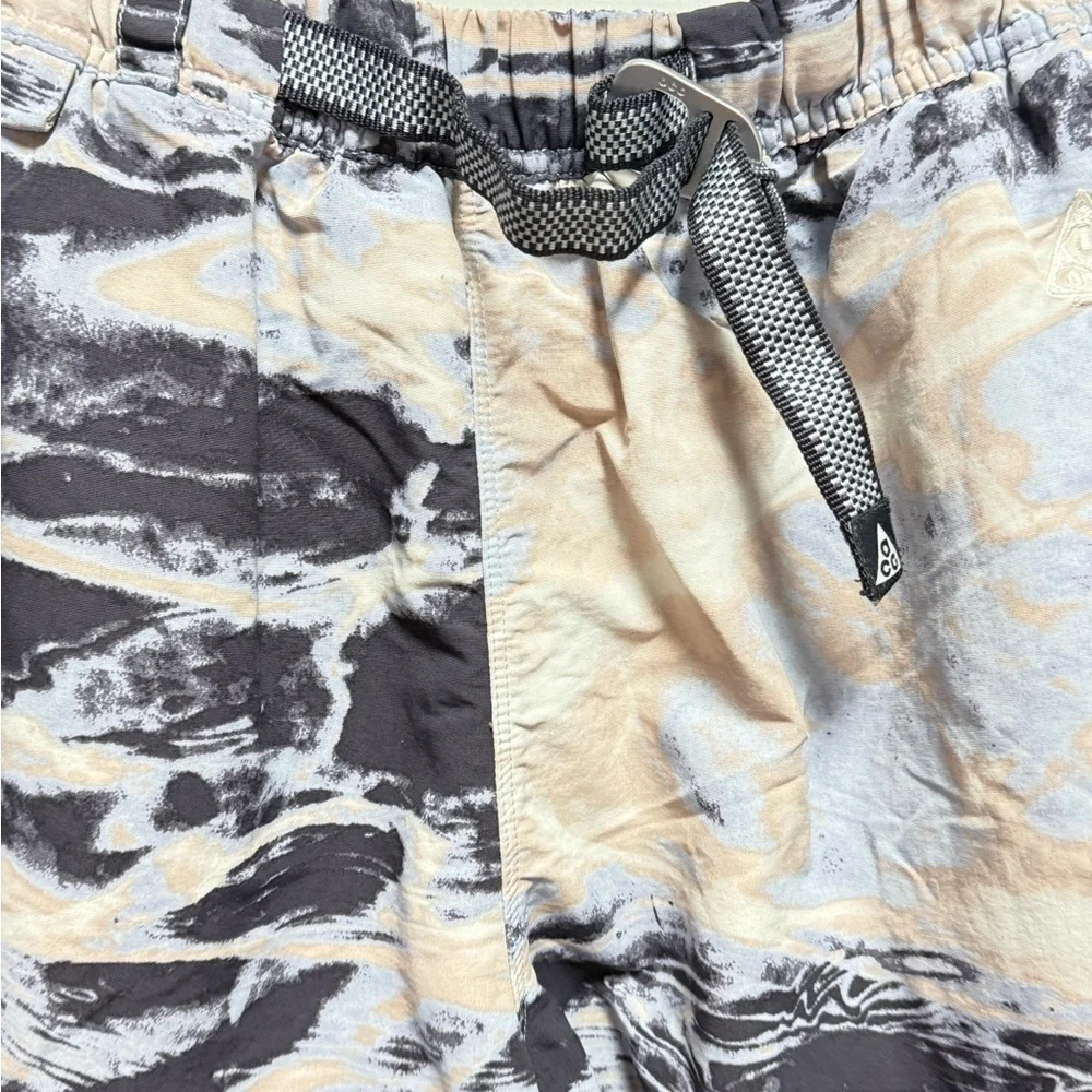 Nike Black and White Men's Shorts